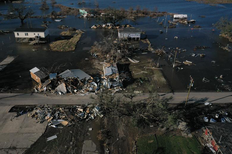 Những bức ảnh thể hiện sự tàn khốc của bão lũ năm 2020 - Ảnh 7.