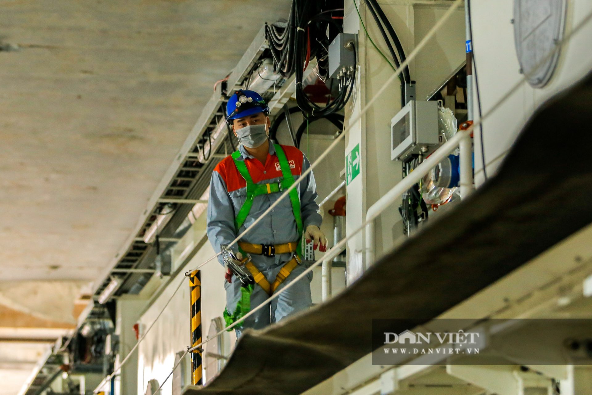 Cận cảnh lắp ráp robot khổng lồ đào hầm đường sắt Nhổn - Ga Hà Nội - Ảnh 3.