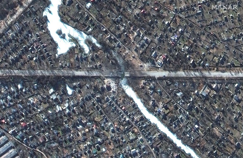 Cảnh tượng quanh thủ đô Kiev qua góc nhìn từ vũ trụ - Ảnh 1.